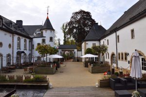 Chateau d'Urspelt, view from the courtyard to the archway