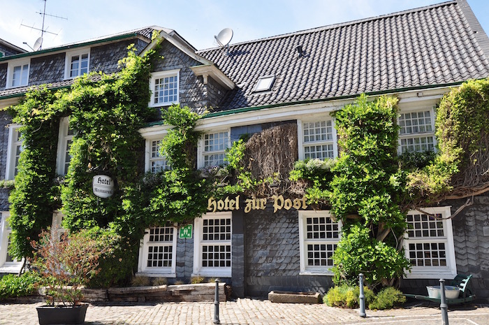 Hotel zur Post in Solingen-Gräfrath